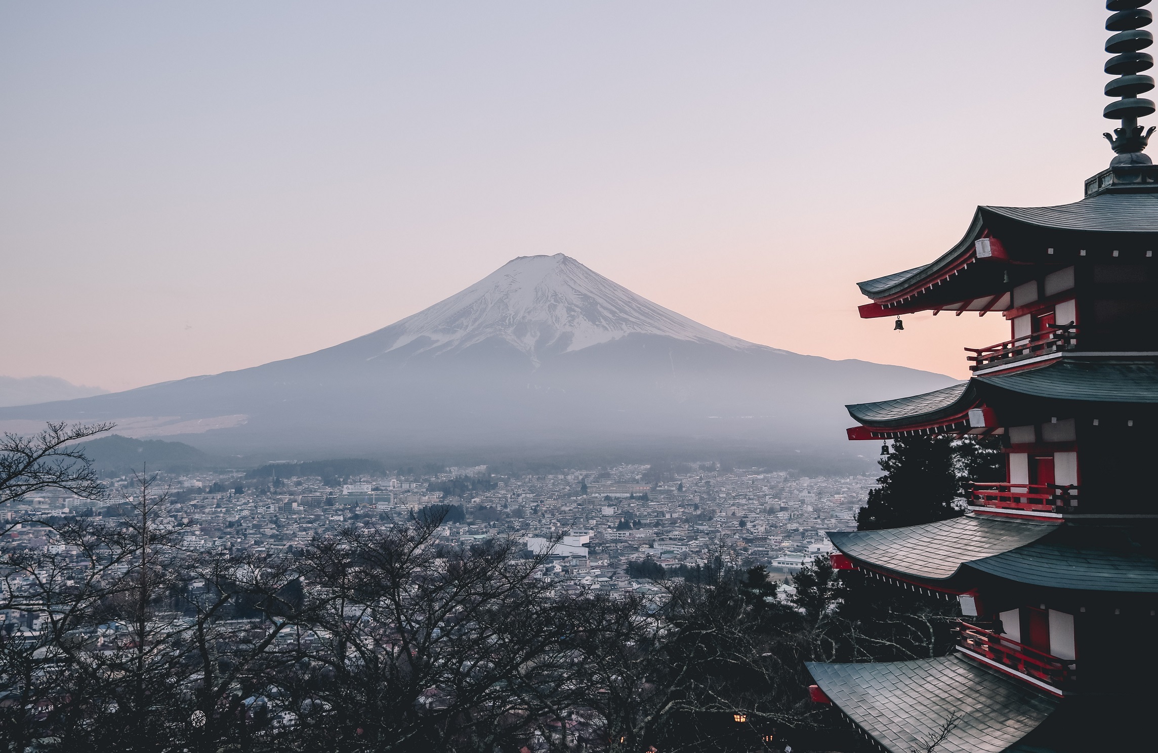 Horizon view of Mount Fuji in Japan